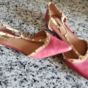 Pink flats